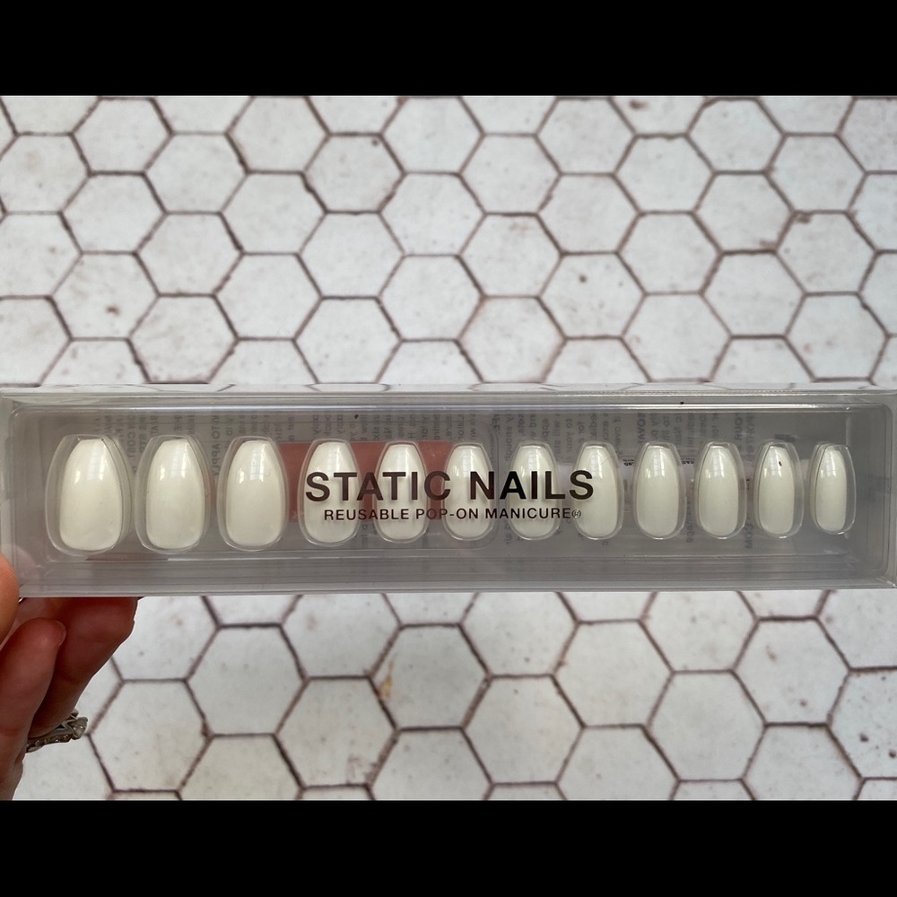 Static nails press on coffin white Create Your Own